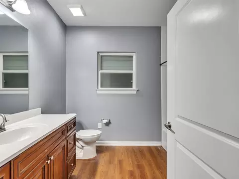 110 N Texas St, Texas City, TX 77591