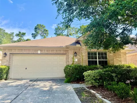 90 N Country Gate, Conroe, TX 77384
