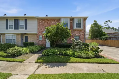 727 Bunker Hill Rd #7, Houston, TX 77024
