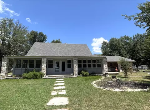 827 Lcr 894, Jewett, TX 75846