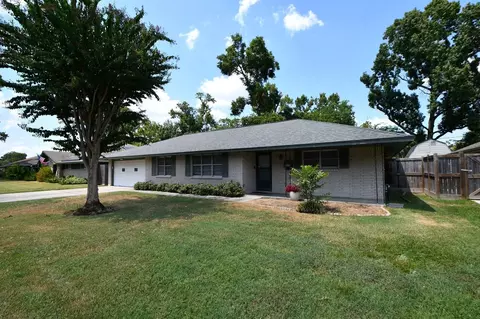 9006 Railton St, Houston, TX 77080