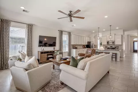 Living - 5522 Glenfield Spring Ln, Spring, TX 77389 photo 3 of 3