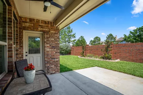 Exterior - 5522 Glenfield Spring Ln, Spring, TX 77389 photo 4 of 8