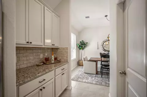 Entry Way - 5522 Glenfield Spring Ln, Spring, TX 77389 photo 2 of 2