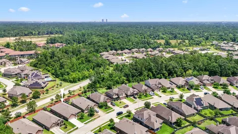 View/Area - 5522 Glenfield Spring Ln, Spring, TX 77389 photo 4 of 8