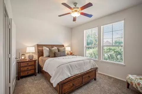 Bedroom - 5522 Glenfield Spring Ln, Spring, TX 77389 photo 4 of 6
