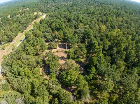 134 Cedar Rdg, Huntsville, TX 77320