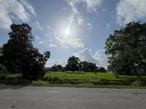 0 N 2nd St, La Porte, TX 77571