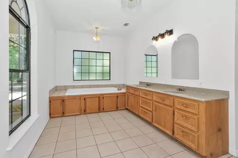 Bath - 14657 Cedar Lane Loop, Willis, TX 77378 photo 1 of 4