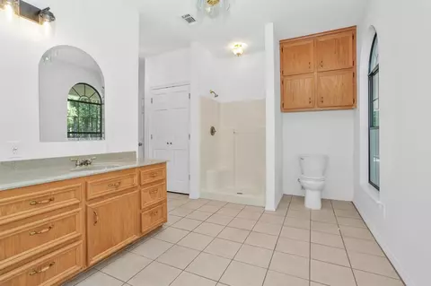 Bath - 14657 Cedar Lane Loop, Willis, TX 77378 photo 3 of 4