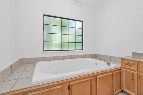 Bath - 14657 Cedar Lane Loop, Willis, TX 77378 photo 2 of 4