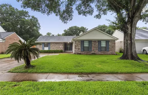 18007 Brooknoll Dr, Houston, TX 77084