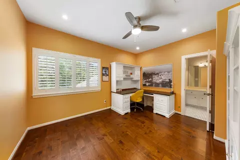 Bedroom - 25322 Piney Bend Ct, Spring, TX 77389 photo 5 of 6