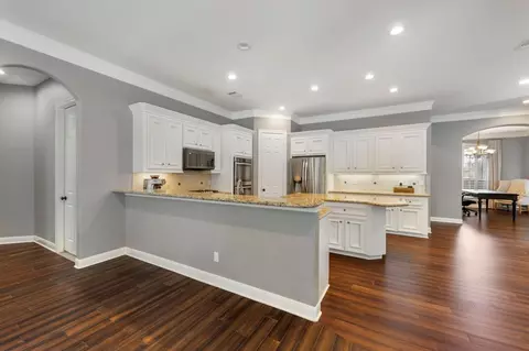 Kitchen - 25322 Piney Bend Ct, Spring, TX 77389 photo 3 of 3