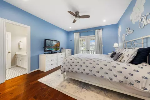 Bedroom - 25322 Piney Bend Ct, Spring, TX 77389 photo 4 of 6
