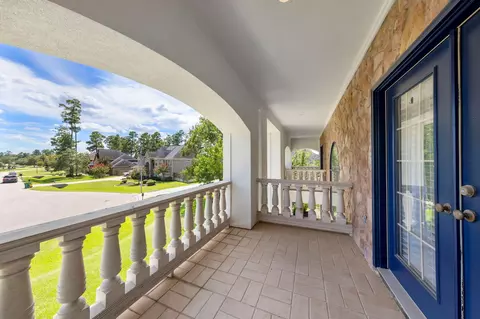 Exterior - 25322 Piney Bend Ct, Spring, TX 77389 photo 6 of 9