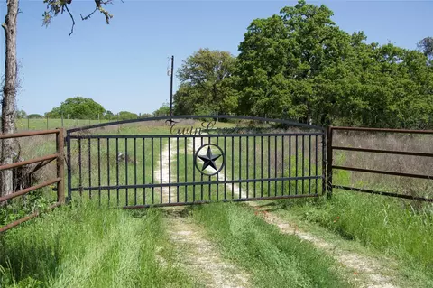 1035 Old Sayers Rd, Elgin, TX 78621