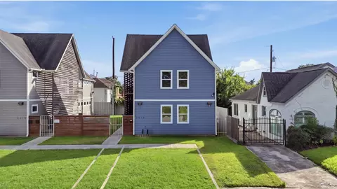 2516 Cleburne St, Houston, TX 77004