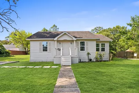 111 Conroe Dr, Conroe, TX 77301 photo 1