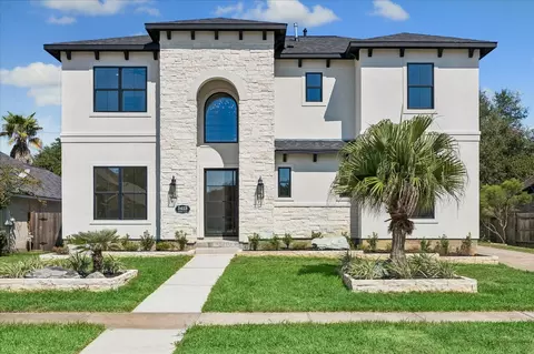 1413 Cottage Cove Ct, Seabrook, TX 77586