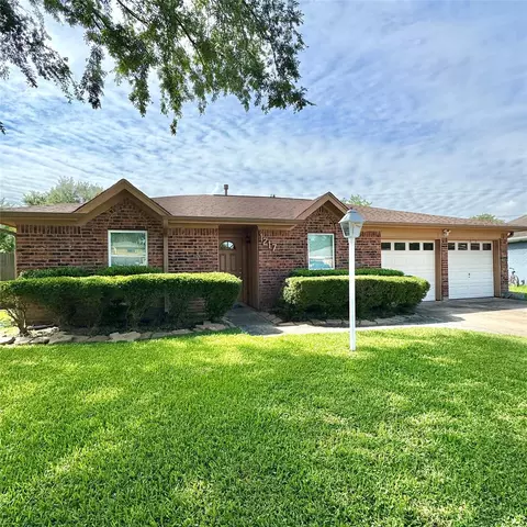 1217 E Brown Ln, Deer Park, TX 77536