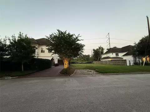 20 Hackberry Ln, Houston, TX 77027
