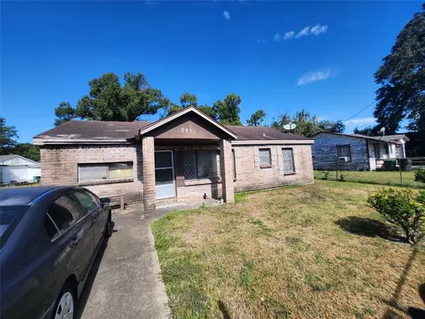 1024 North Ln, Houston, TX 77088