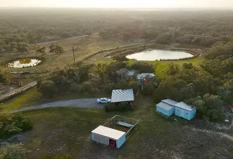 178 Kluge Trl, Rockport, TX 78382