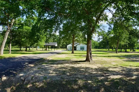 39645 Bosque Rd, Hempstead, TX 77445