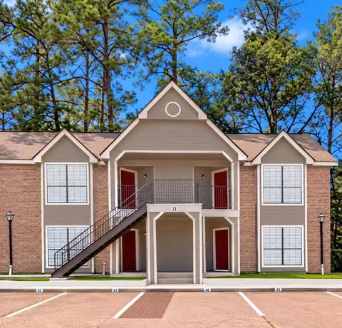 2402 Sycamore Ave #D4, Huntsville, TX 77340
