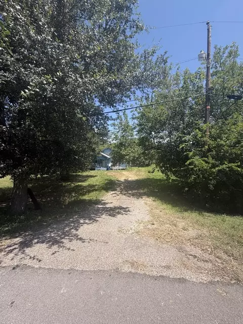 1830 34th Ave N, Texas City, TX 77590