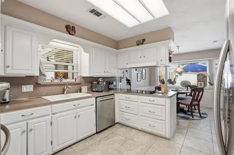 Kitchen - 3207 Candleknoll Dr, Spring, TX 77388 photo 2 of 2