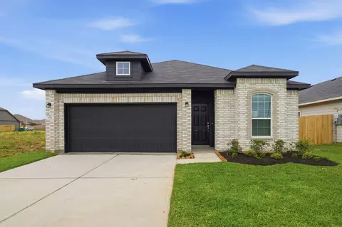 772 Red Mulberry St, La Marque, TX 77568