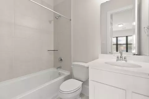 Bath - 355 Silver Sage St, Conroe, TX 77304 photo 4 of 5
