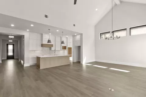 Living - 355 Silver Sage St, Conroe, TX 77304 photo 1 of 2