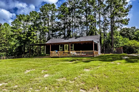 1030 Scott Rd, Groveton, TX 75845