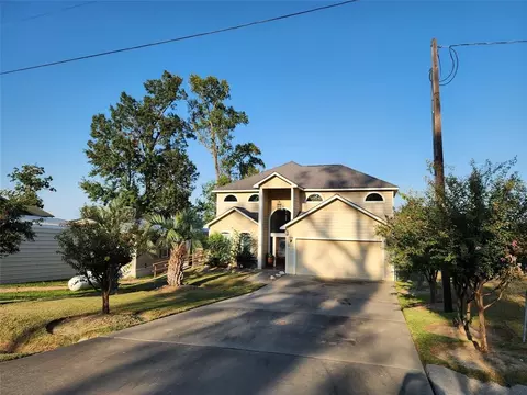 231 Key Largo Loop, Point Blank, TX 77364 photo 3