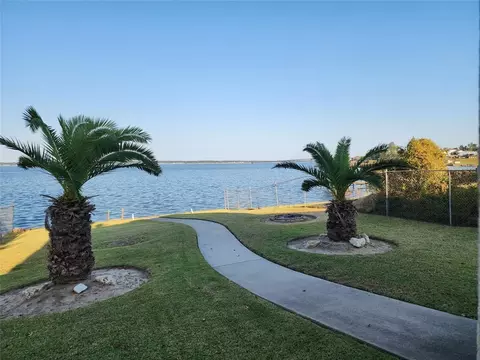 231 Key Largo Loop, Point Blank, TX 77364 photo 6