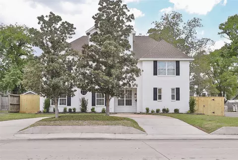 979 W 43rd St, Houston, TX 77018