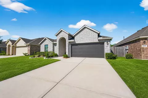 22121 Oakland Meadows Ln, New Caney, TX 77357