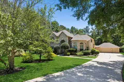 8978 Willow Springs Ln, Conroe, TX 77302