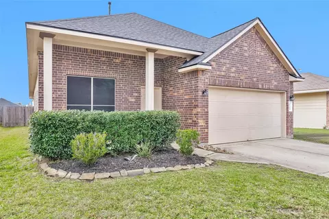 Exterior - 21419 Fossil Trails Dr, Spring, TX 77388 photo 4 of 7