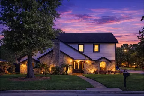 15302 Falling Creek Dr, Houston, TX 77068