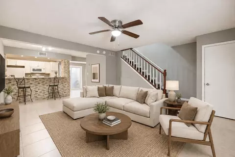 6111 Beverly Hill St #50, Houston, TX 77057
