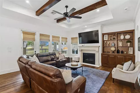 Living - 4229 Villaggio Ct, Bryan, TX 77802 photo 2 of 6
