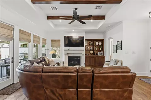 Living - 4229 Villaggio Ct, Bryan, TX 77802 photo 3 of 6