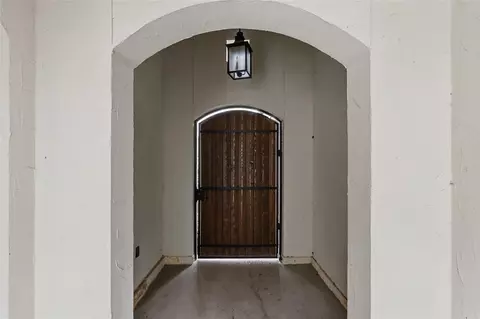 Entry Way - 4229 Villaggio Ct, Bryan, TX 77802 photo 1 of 3