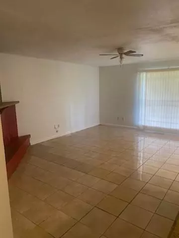 4850 Prairie Ridge Rd, Houston, TX 77053