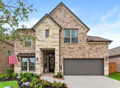 2122 Lierna Dr, La Marque, TX 77568