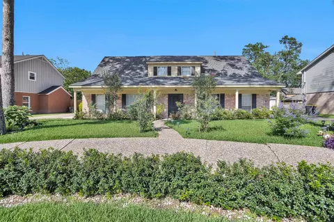 15010 Falling Creek Dr, Houston, TX 77068